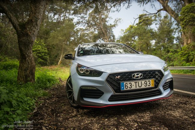 Crónica - São quatro cafés, por favor