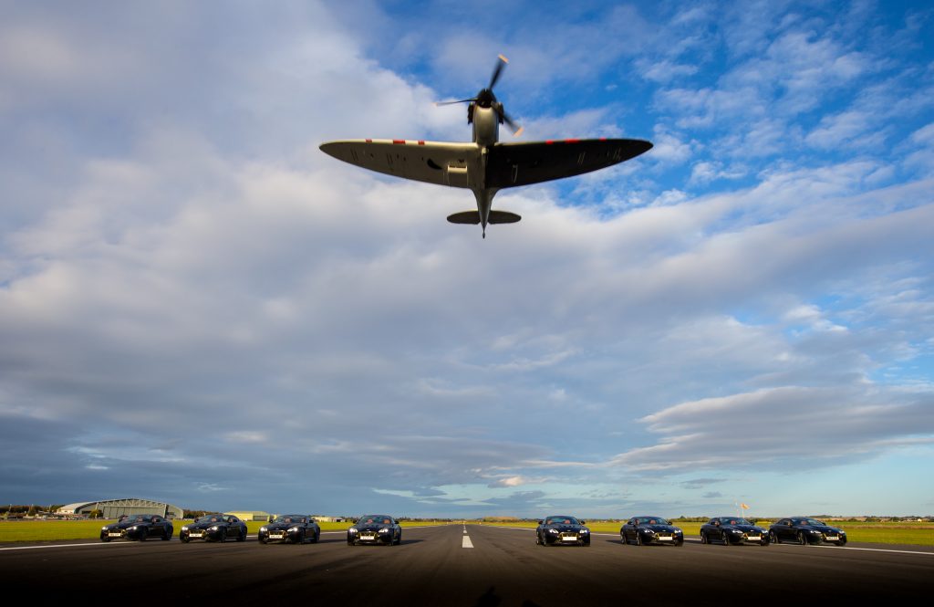Aston Martin - Nas Asas do Desejo