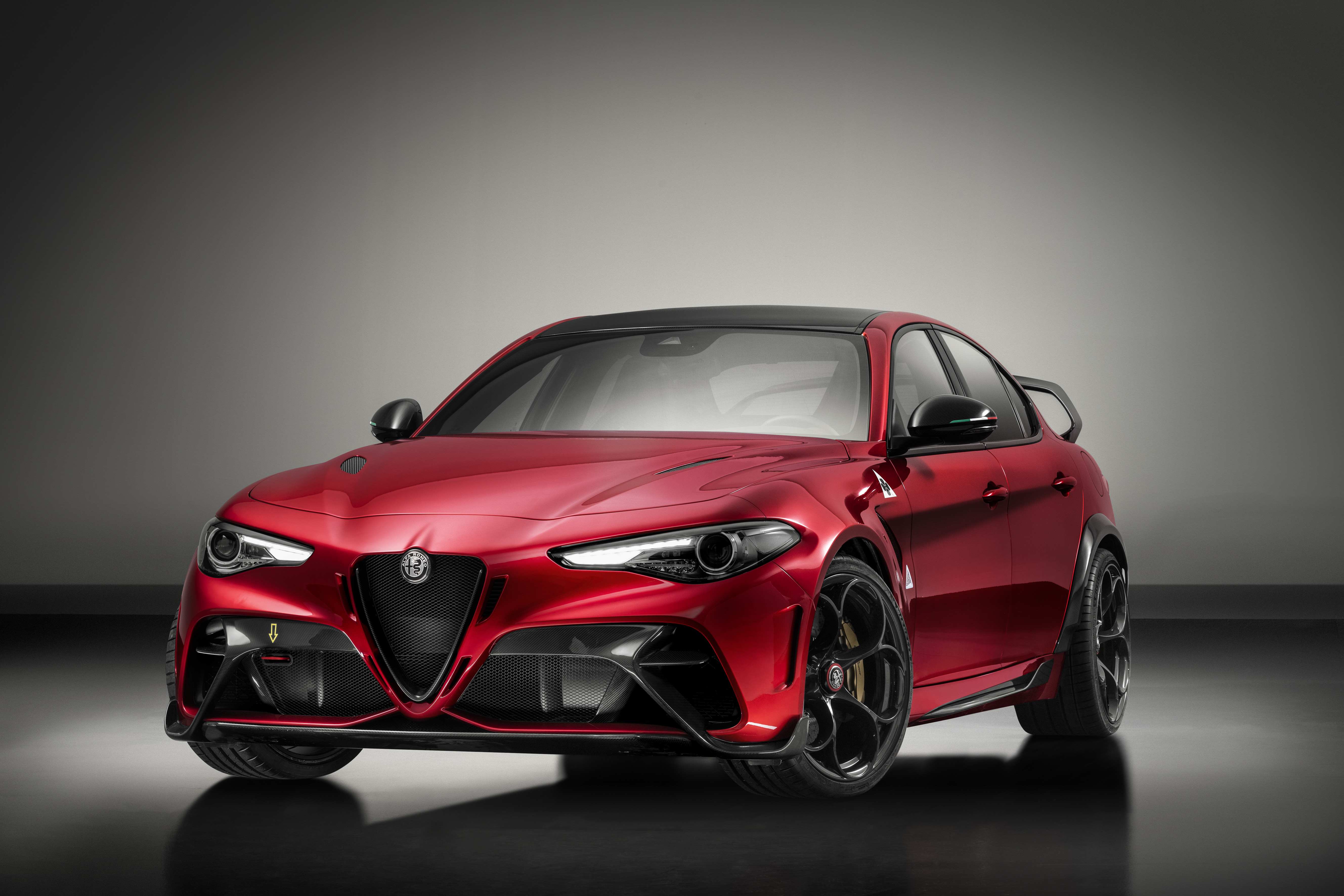 Alfa Romeo recupera sigla GTA: Giulia perde cem quilos e nós estamos sem palavras