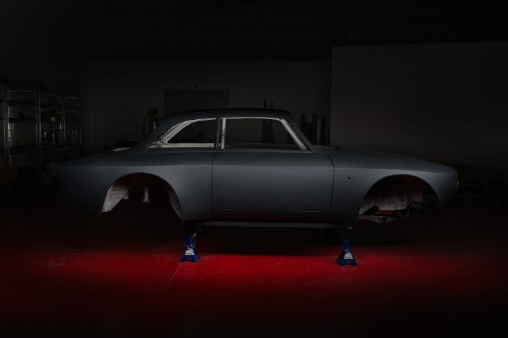 Um Alfa Romeo Giulia GT como o original, mas diferente. Muito diferente...