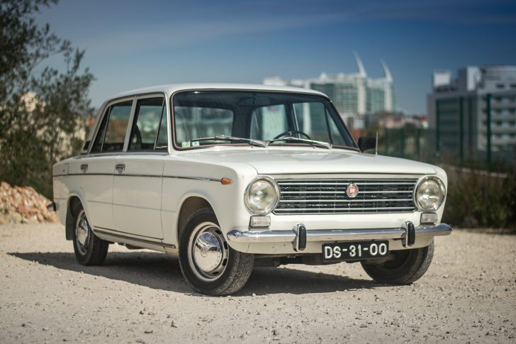 SEAT 124: um membro da realeza espanhola