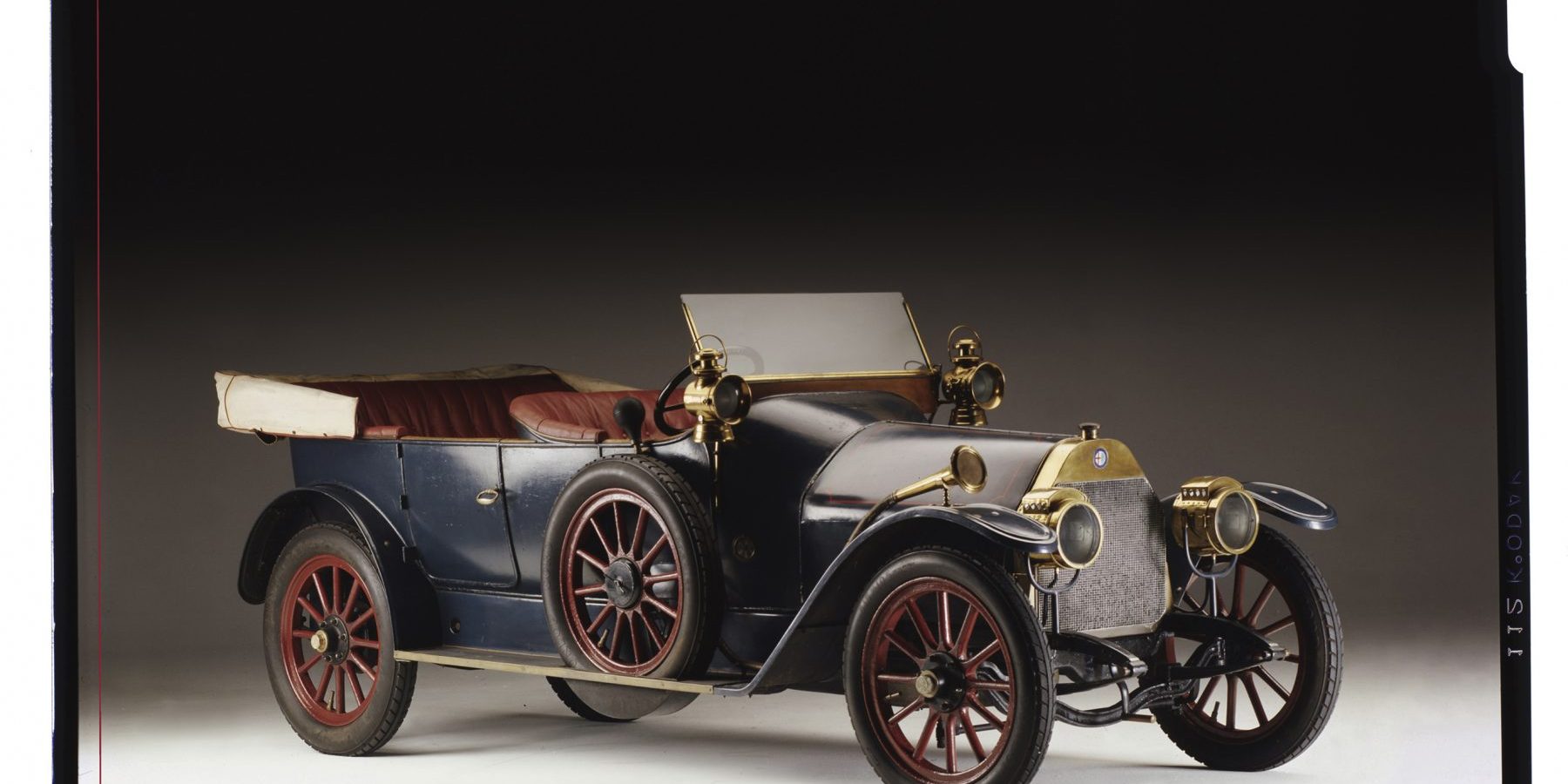 24 HP 1910 ITA O 24 HP foi o A.L.F.A que antecedeu a criação da própria marca