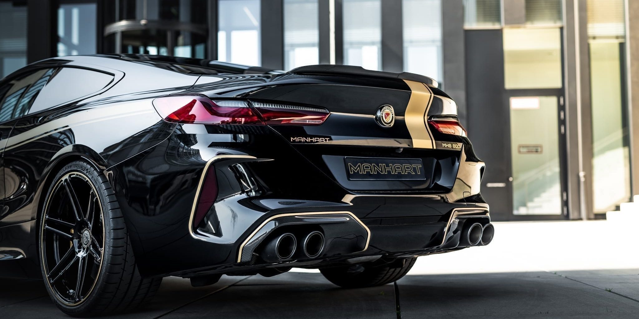 Manhart-MH8-800-back