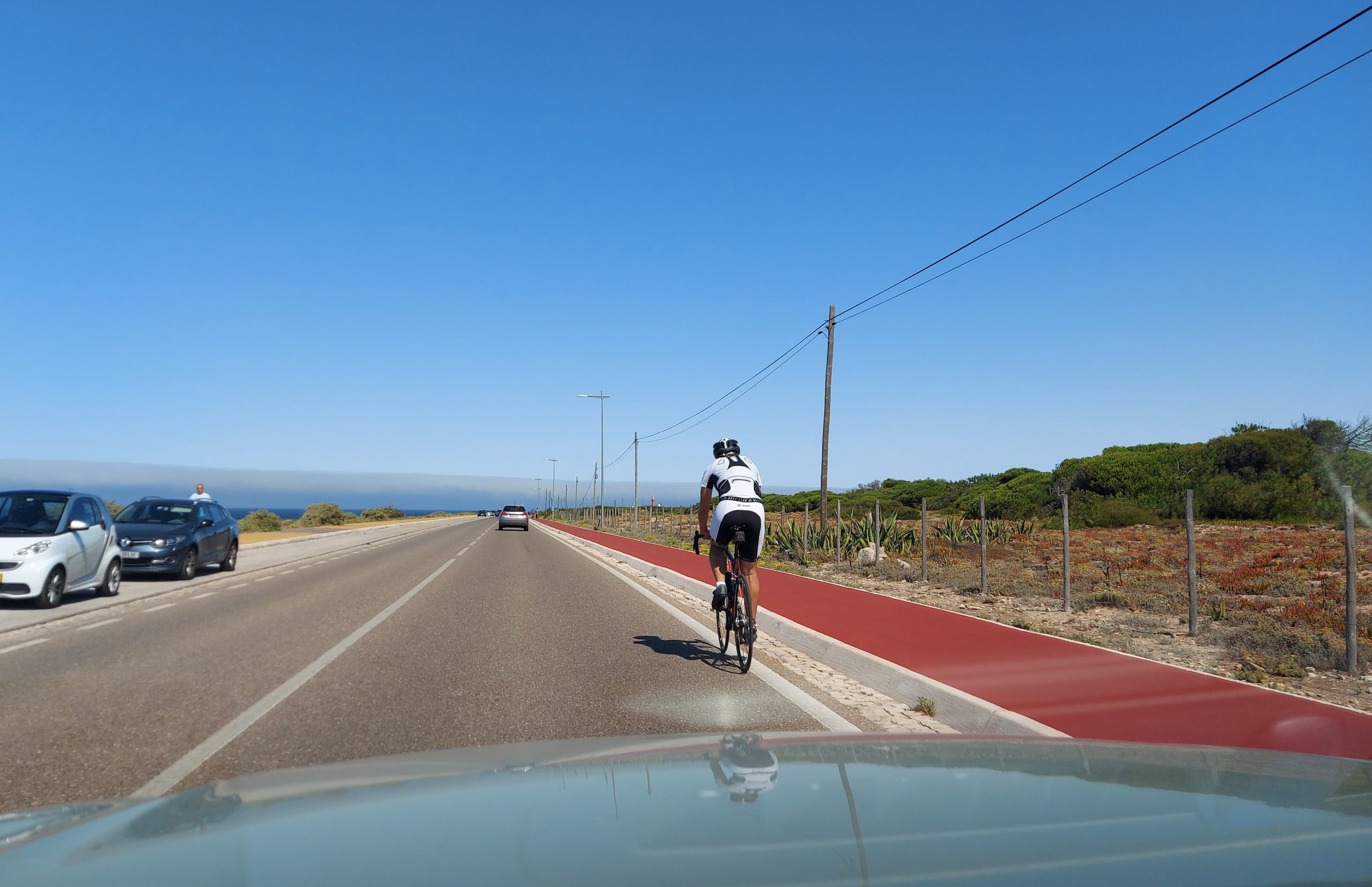 Como praticar uma condução segura para si, peões e ciclistas