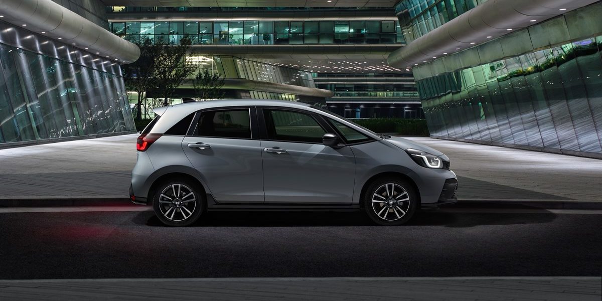 REFRESHED JAZZ e:HEV LINE-UP GAINS NEW ADVANCE SPORT VARIANT