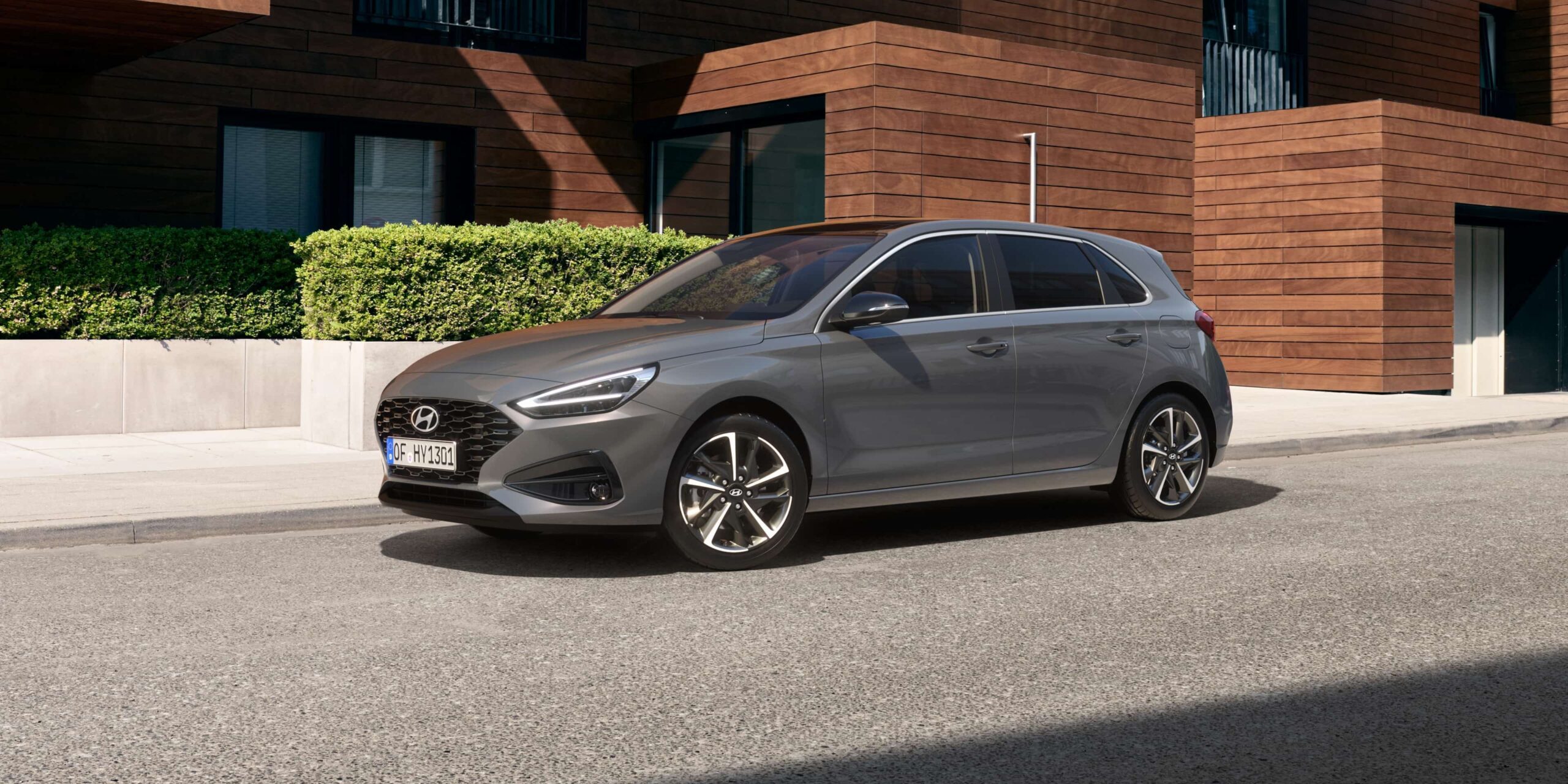 Novo-Hyundai-i30-chega-mais-arrojado-com-melhor-conectividade-e-eficiencia-1