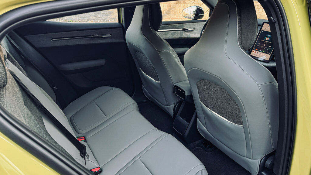 Volvo EX30