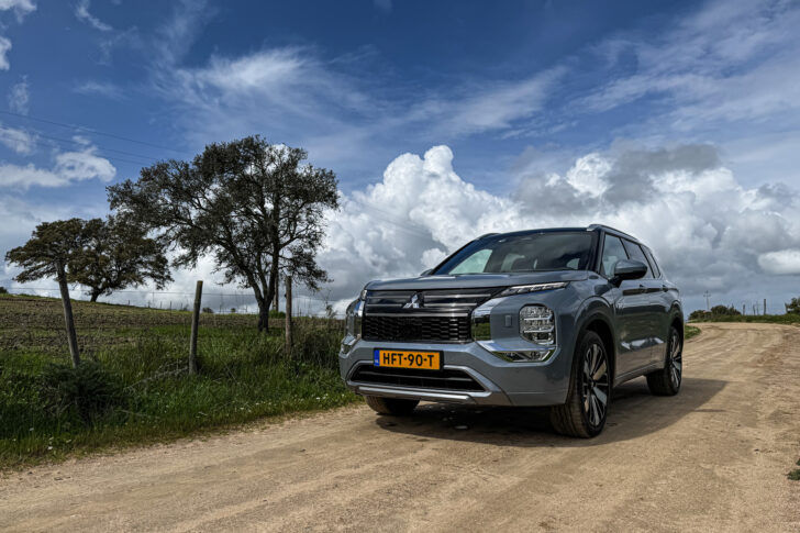 Mitsubishi Outlander PHEV