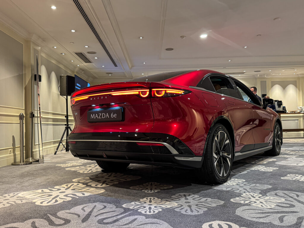 Mazda 6e