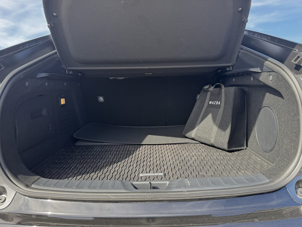 Mazda 6e